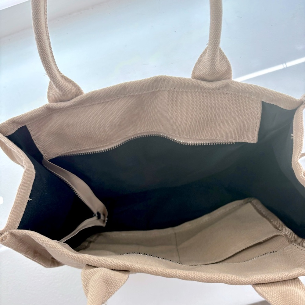 NWOT Marc Jacobs Beige Canvas Medium Tote bag - Picture 4 of 9